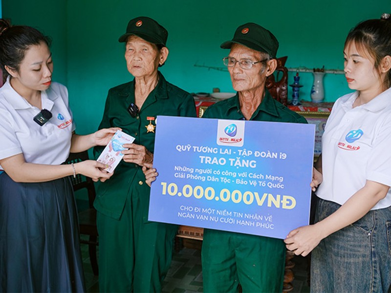 Đội ngũ hỗ trợ khách hàng chuyên nghiệp của jun88 phiên bản 2